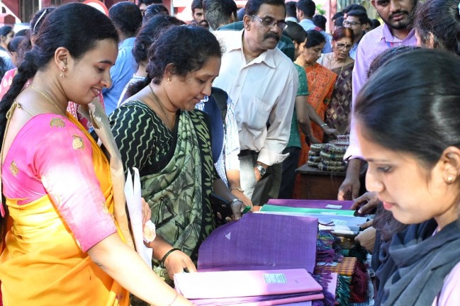 "Prjna Craft Mela"